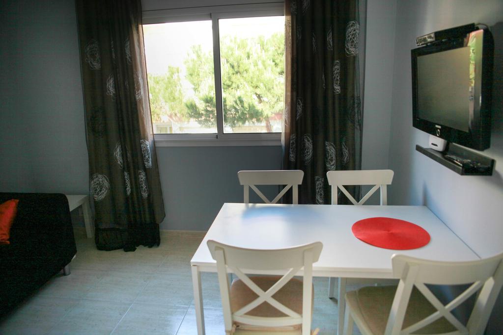 Apartments Beach Club Лорет де Мар Екстериор снимка