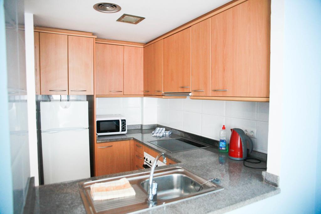 Apartments Beach Club Лорет де Мар Екстериор снимка